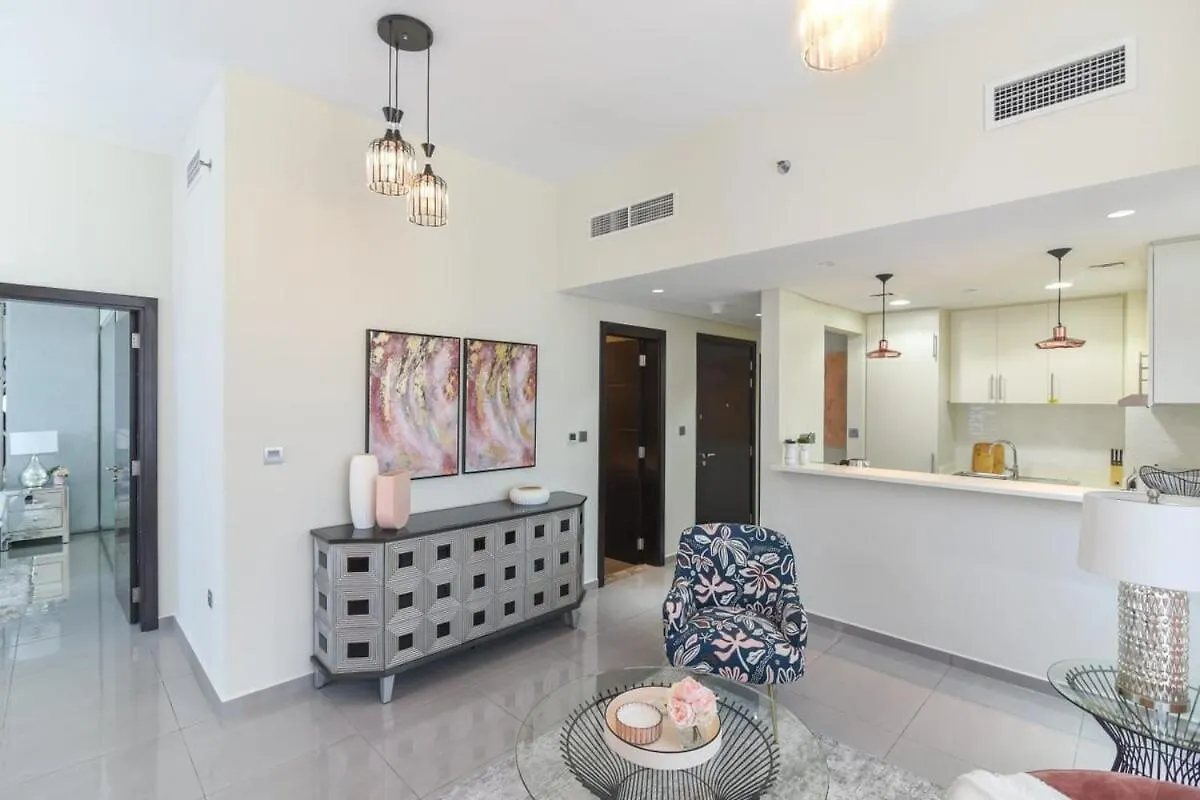 Luxury Apartment - Prime Business Bay Location, 7 Min To Dubai Mall